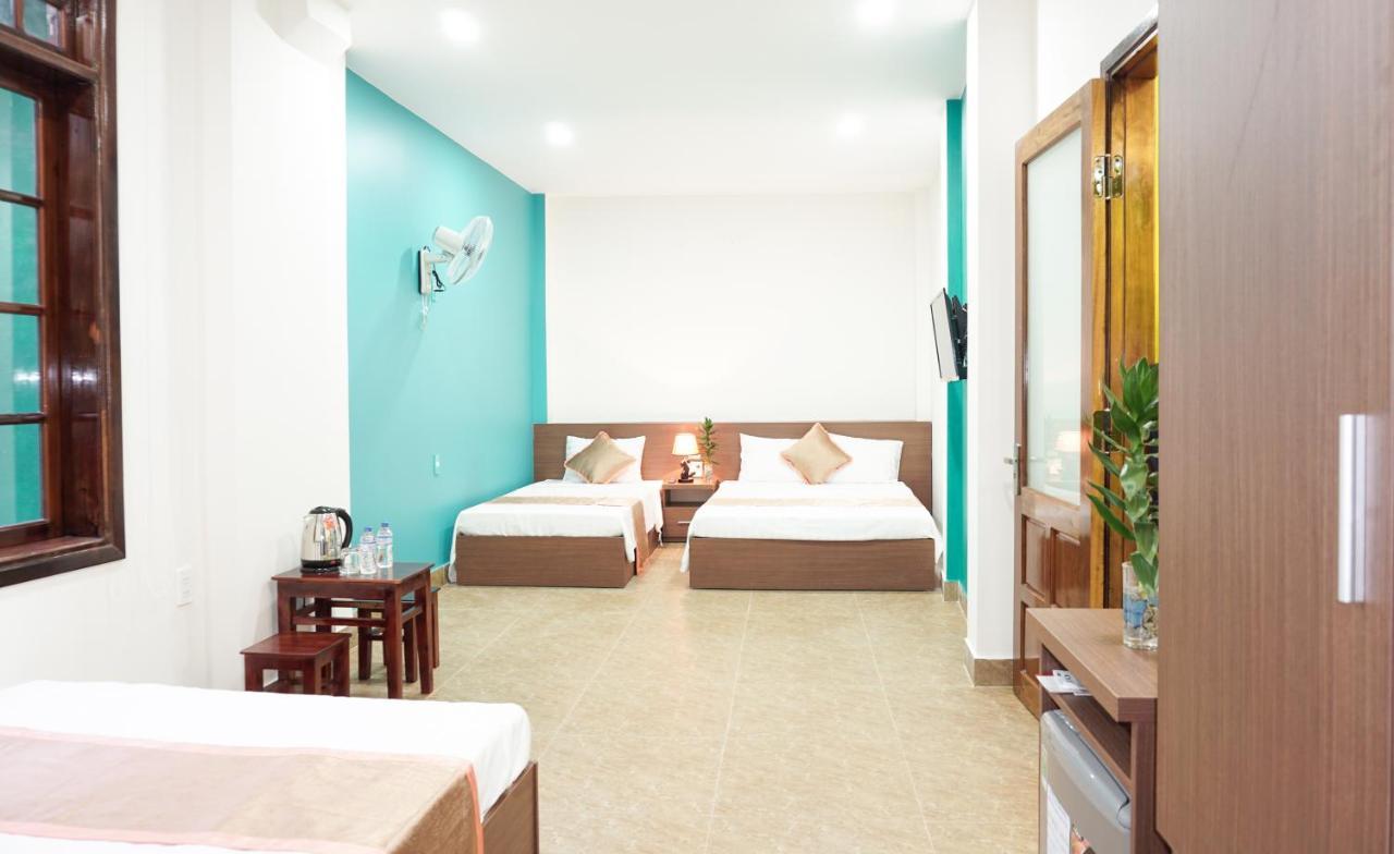 Hung Long Hostel Hue Bagian luar foto