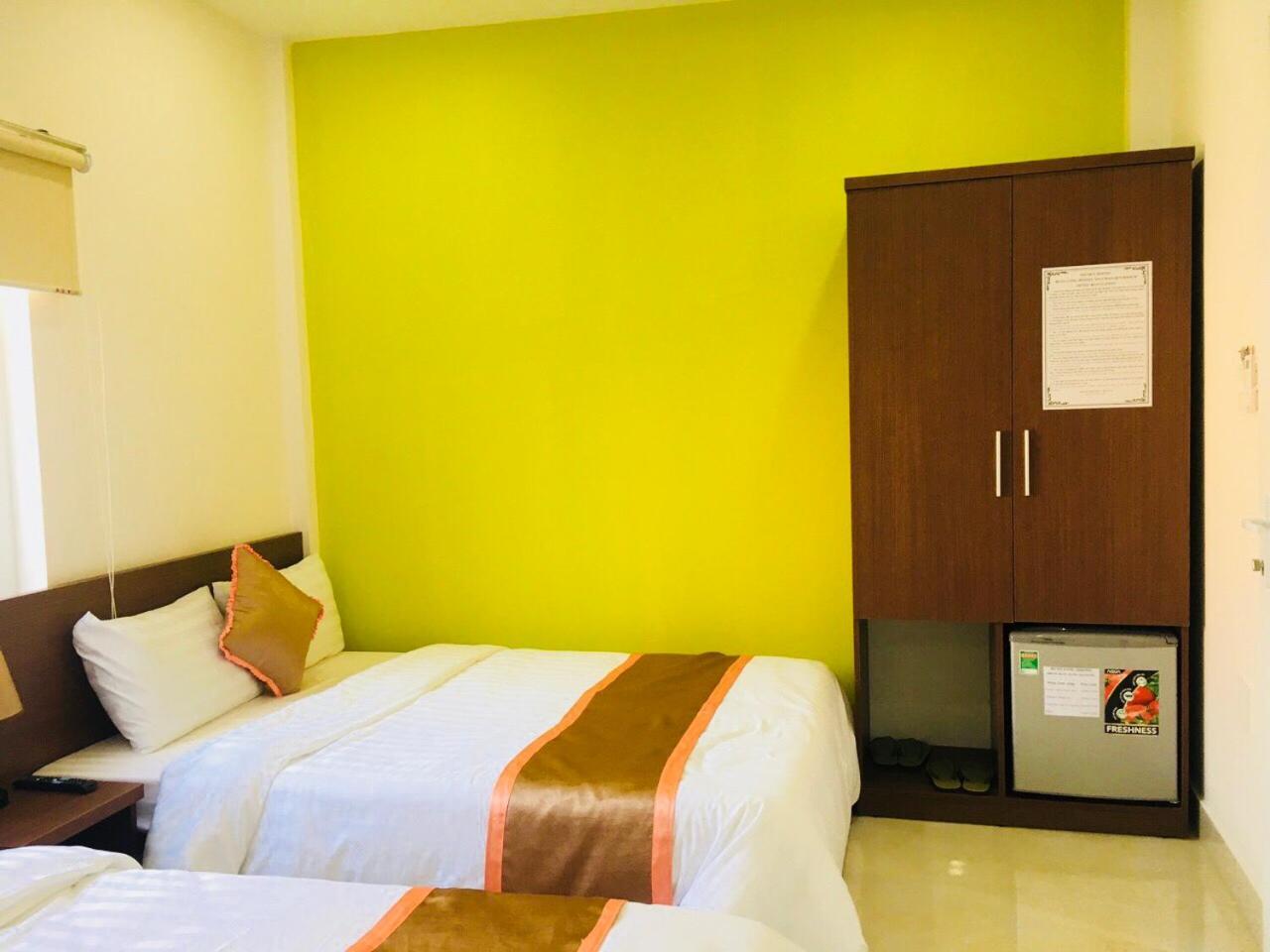 Hung Long Hostel Hue Bagian luar foto